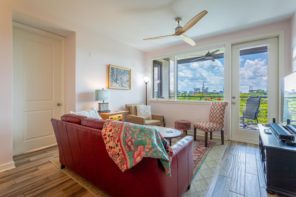 Chattanooga, Tennessee, 37405, United States, 2 Bedrooms Bedrooms, ,2 BathroomsBathrooms,Residential,Forsale,2009482