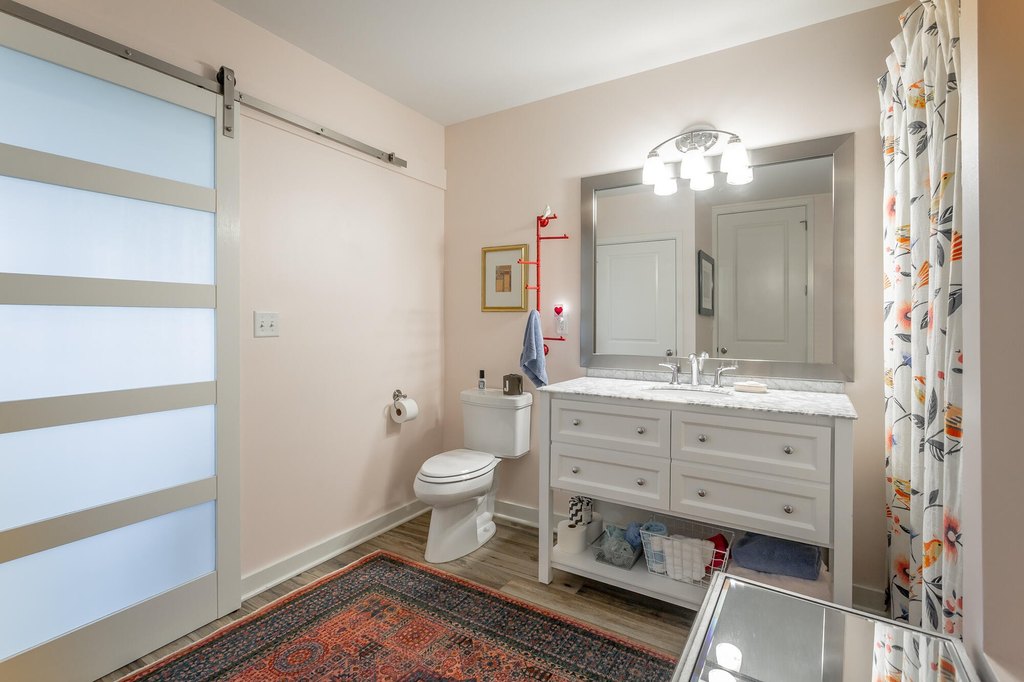 Chattanooga, Tennessee, 37405, United States, 2 Bedrooms Bedrooms, ,2 BathroomsBathrooms,Residential,Forsale,2009482