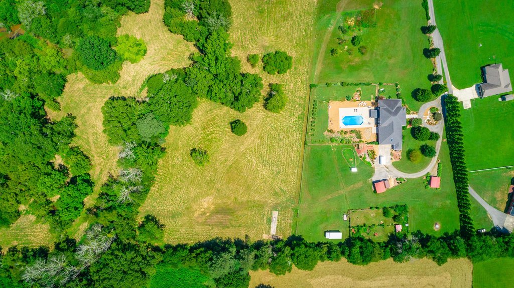 Ringgold, Georgia, 30736, United States, 5 Bedrooms Bedrooms, ,3.5 BathroomsBathrooms,Residential,Forsale,2009483