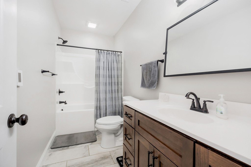 COOKEVILLE, Tennessee, 38501, United States, 3 Bedrooms Bedrooms, ,3 BathroomsBathrooms,Residential,Forsale,1952670