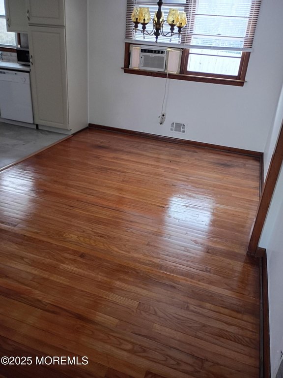 Brick, New Jersey, 08724, United States, 3 Bedrooms Bedrooms, ,1 BathroomBathrooms,Residential,Forsale,2004463