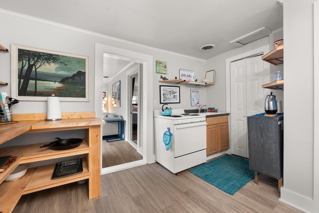 Portsmouth, New Hampshire, 03801, United States, 1 Bedroom Bedrooms, ,1 BathroomBathrooms,Residential,Forsale,1934008