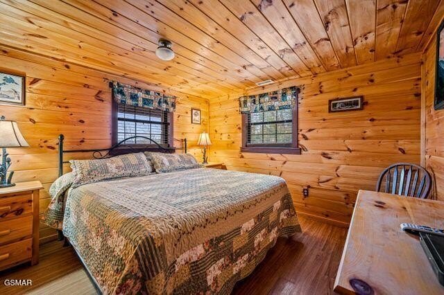 Sevierville, Tennessee, 37862, United States, 3 Bedrooms Bedrooms, ,3 BathroomsBathrooms,Residential,Forsale,1910187