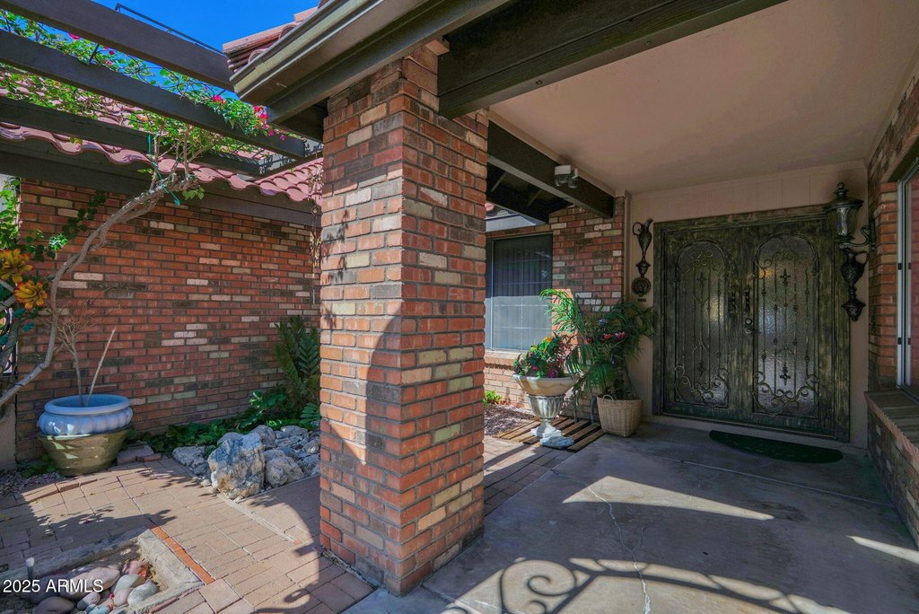 Mesa, Arizona, 85210, United States, 4 Bedrooms Bedrooms, ,2 BathroomsBathrooms,Residential,Forsale,2004919