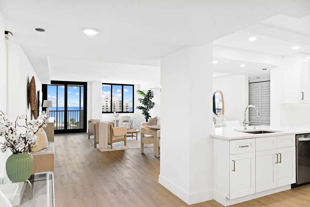 Highland Beach, Florida, 33487, United States, 2 Bedrooms Bedrooms, ,2 BathroomsBathrooms,Residential,Forsale,1929752