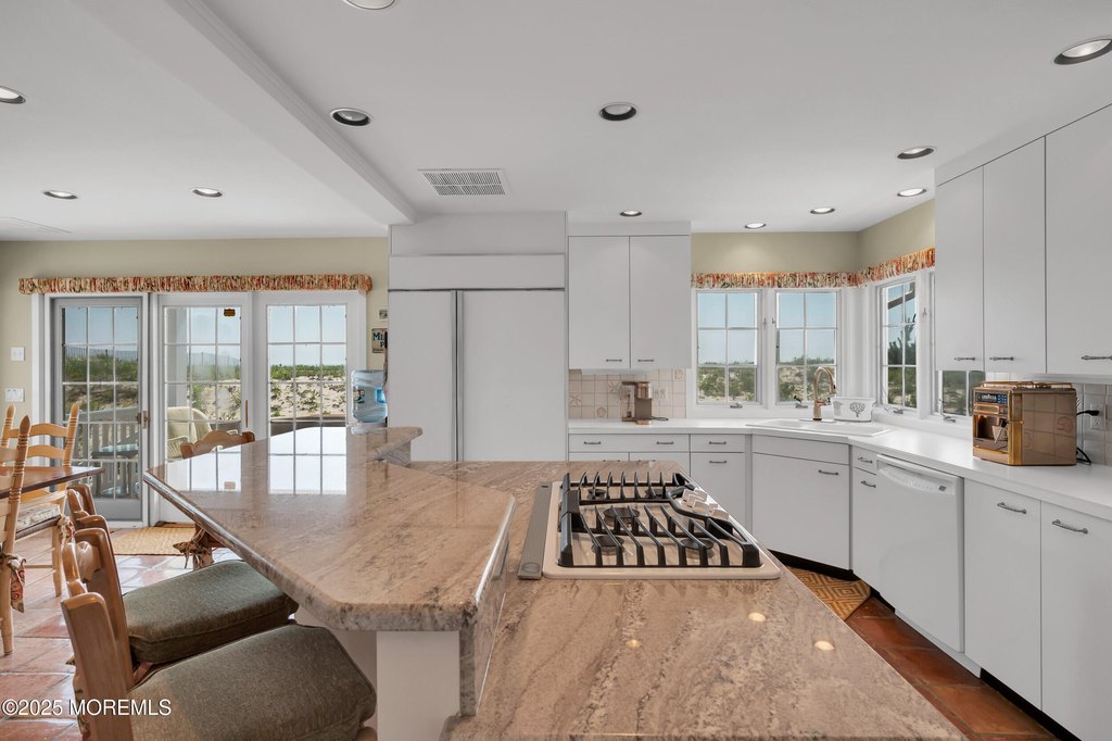 Mantoloking, New Jersey, 08738, United States, 5 Bedrooms Bedrooms, ,4.5 BathroomsBathrooms,Residential,Forsale,1966041