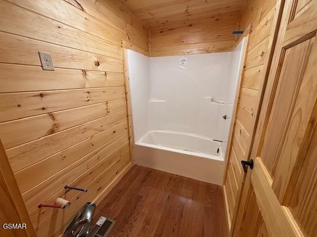 Sevierville, Tennessee, 37876, United States, 2 Bedrooms Bedrooms, ,2 BathroomsBathrooms,Residential,Forsale,1893696