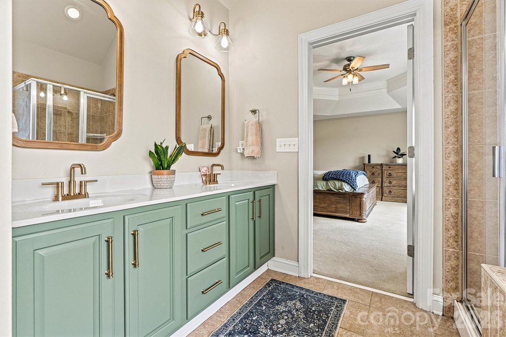 Denver, North Carolina, 28037, United States, 6 Bedrooms Bedrooms, ,5 BathroomsBathrooms,Residential,Forsale,2004076