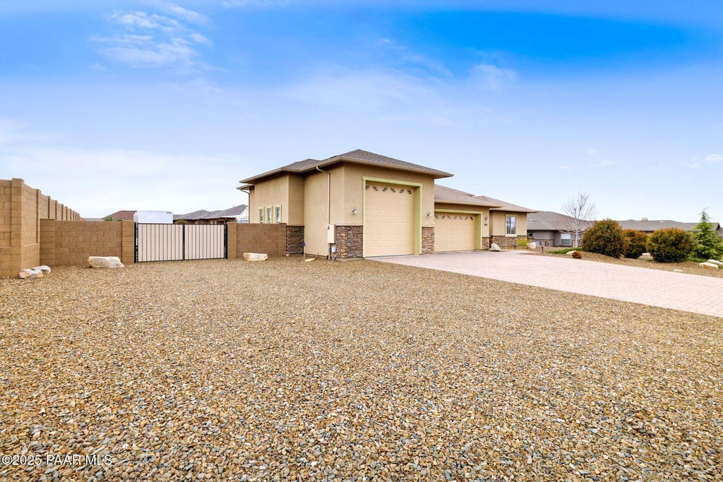 Prescott Valley, Arizona, 86315, United States, 3 Bedrooms Bedrooms, ,2 BathroomsBathrooms,Residential,Forsale,1929278
