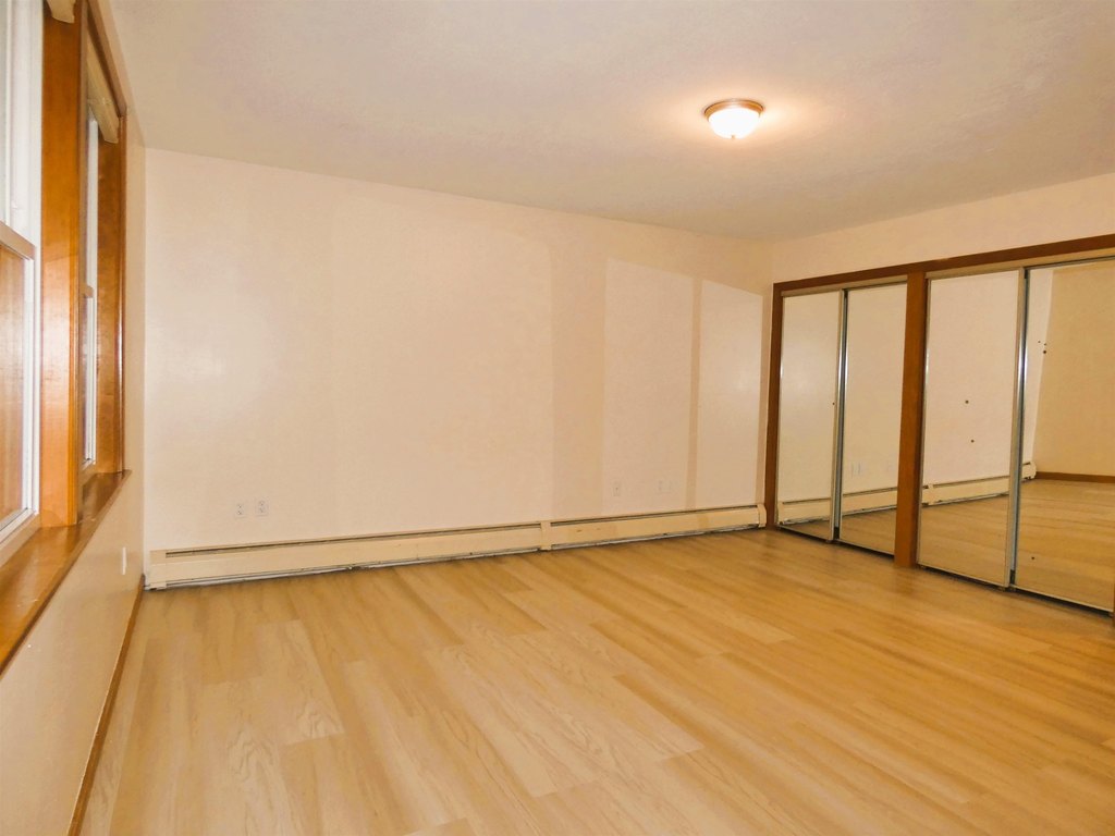 Laconia, New Hampshire, 03246, United States, 3 Bedrooms Bedrooms, ,2.5 BathroomsBathrooms,Residential,Forsale,1968469