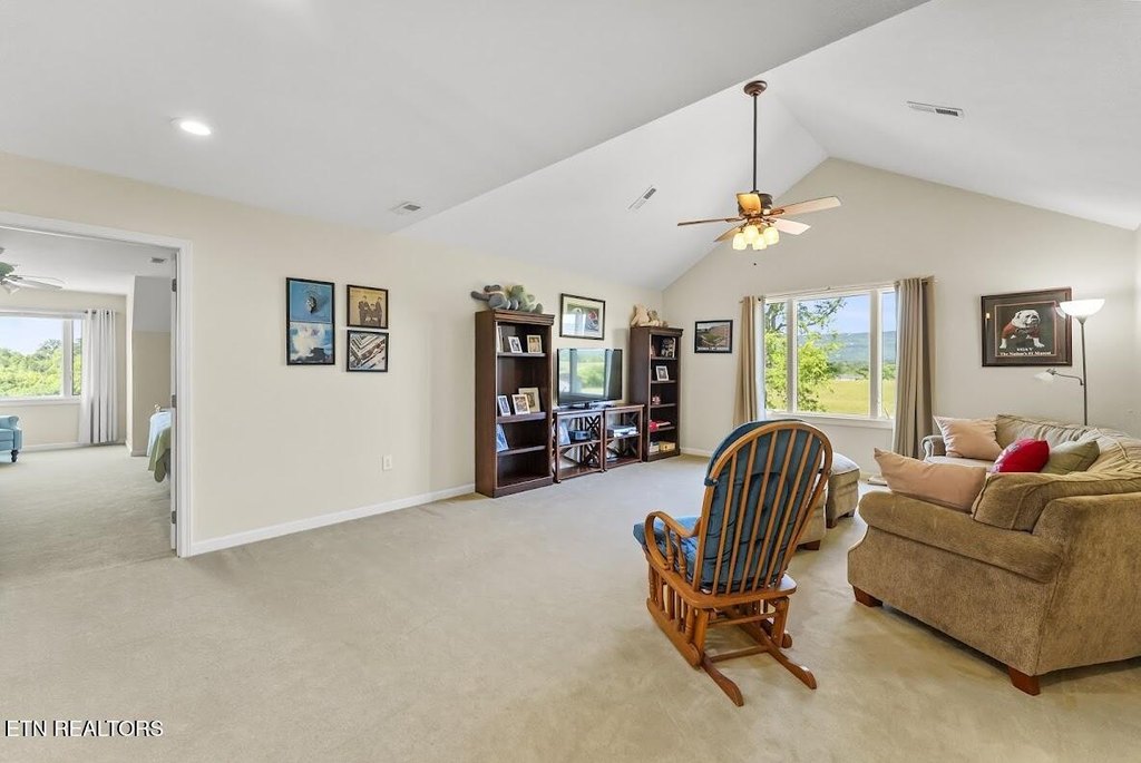 Pikeville, Tennessee, 37367, United States, 4 Bedrooms Bedrooms, ,3.5 BathroomsBathrooms,Residential,Forsale,1886011