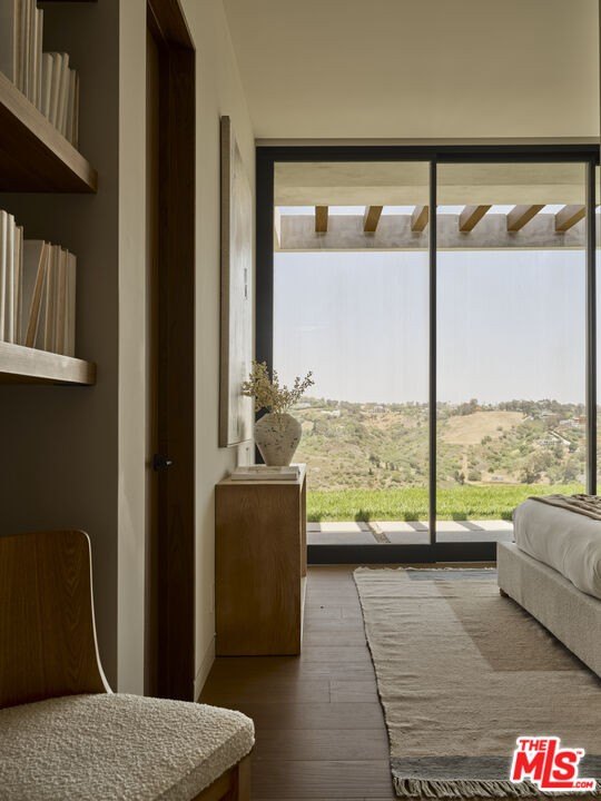 Malibu, California, 90265, United States, 4 Bedrooms Bedrooms, ,3.5 BathroomsBathrooms,Residential,Forsale,1922134