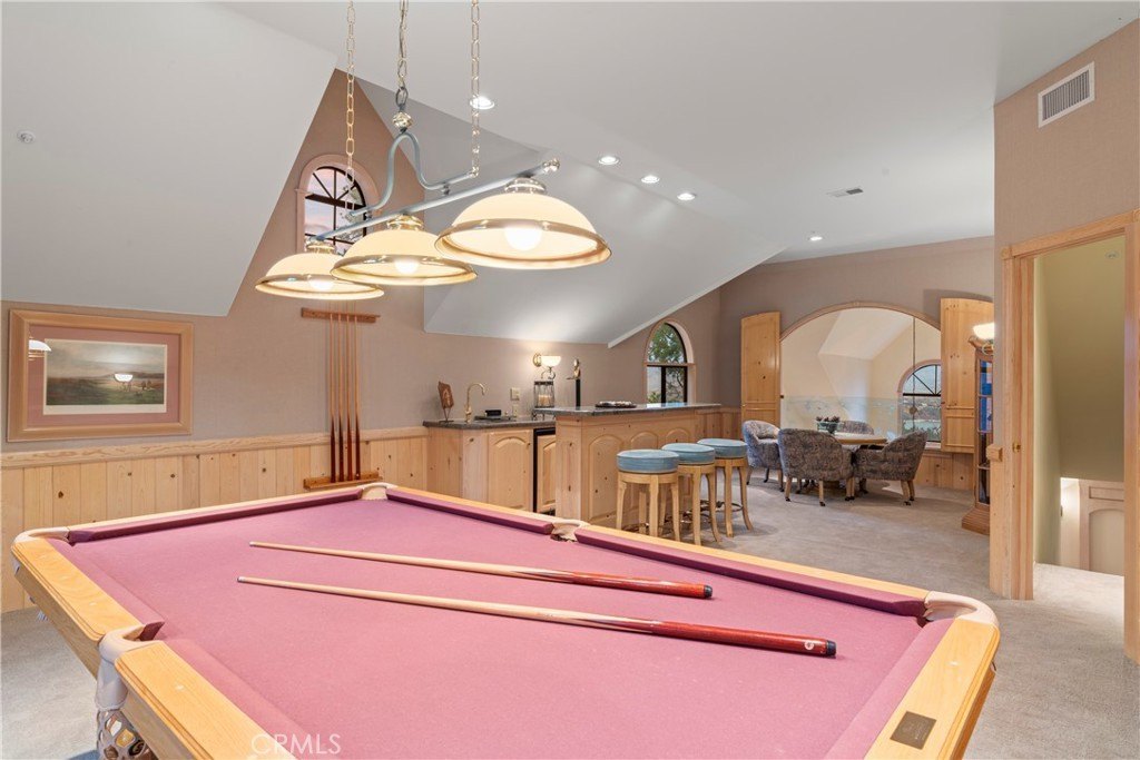 Lake Arrowhead, California, 92352, United States, 4 Bedrooms Bedrooms, ,2.5 BathroomsBathrooms,Residential,Forsale,1946613