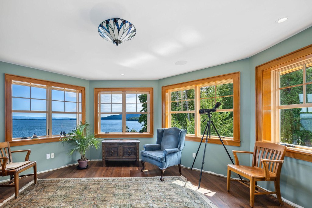 Essex, New York, 12936, United States, 6 Bedrooms Bedrooms, ,4.5 BathroomsBathrooms,Residential,Forsale,1999412