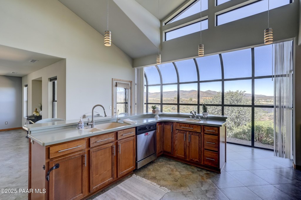 Dewey-Humboldt, Arizona, 86329, United States, 3 Bedrooms Bedrooms, ,2.5 BathroomsBathrooms,Residential,Forsale,1952161