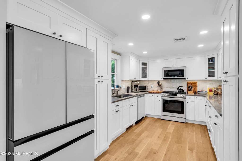 Toms River, New Jersey, 08755, United States, 4 Bedrooms Bedrooms, ,2.5 BathroomsBathrooms,Residential,Forsale,2004118