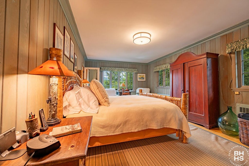 Lake Placid, New York, 12946, United States, 10 Bedrooms Bedrooms, ,7.5 BathroomsBathrooms,Residential,Forsale,1999413