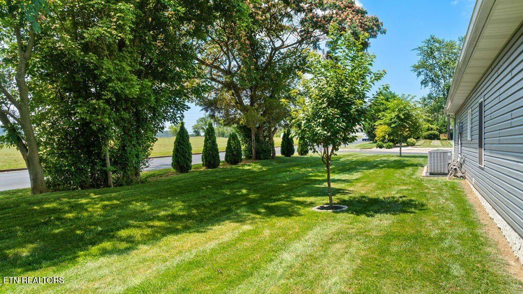 Loudon, Tennessee, 37774, United States, 3 Bedrooms Bedrooms, ,2 BathroomsBathrooms,Residential,Forsale,1942457 Loudon, Tennessee, 37774, United States, 3 Bedrooms Bedrooms, ,2 BathroomsBathrooms,Residential,Forsale,1942457