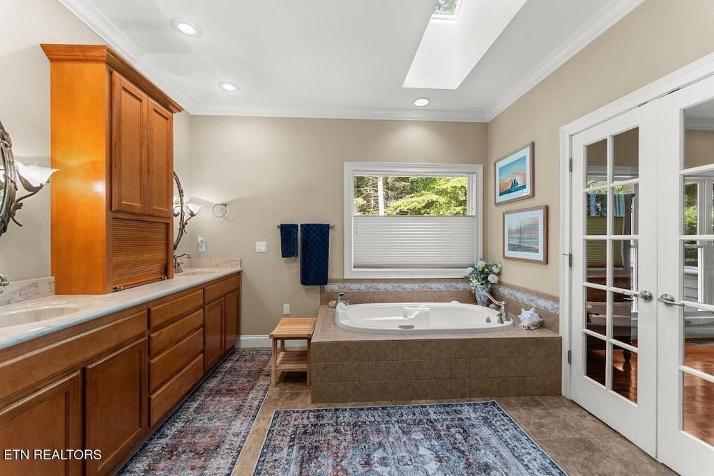 Crossville, Tennessee, 38558, United States, 3 Bedrooms Bedrooms, ,2.5 BathroomsBathrooms,Residential,Forsale,1968509