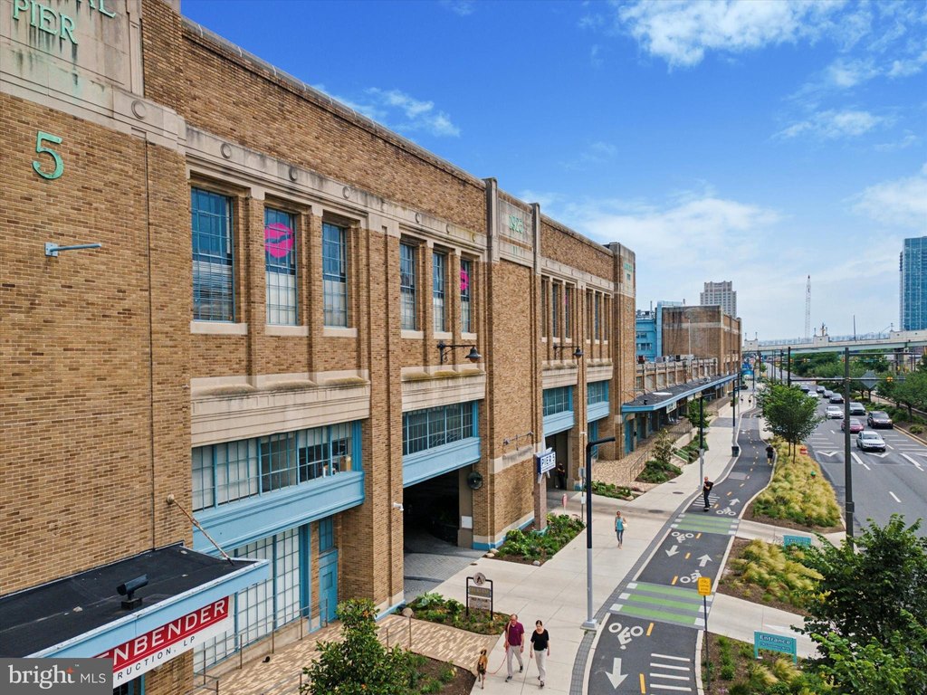 PHILADELPHIA, Pennsylvania, 19106, United States, 2 Bedrooms Bedrooms, ,2.5 BathroomsBathrooms,Residential,Forsale,2004202