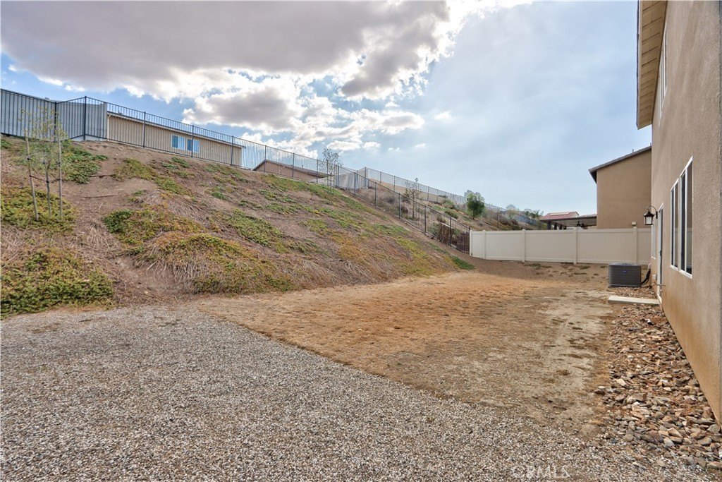 Winchester, California, 92596, United States, 4 Bedrooms Bedrooms, ,3 BathroomsBathrooms,Residential,Forsale,1959784