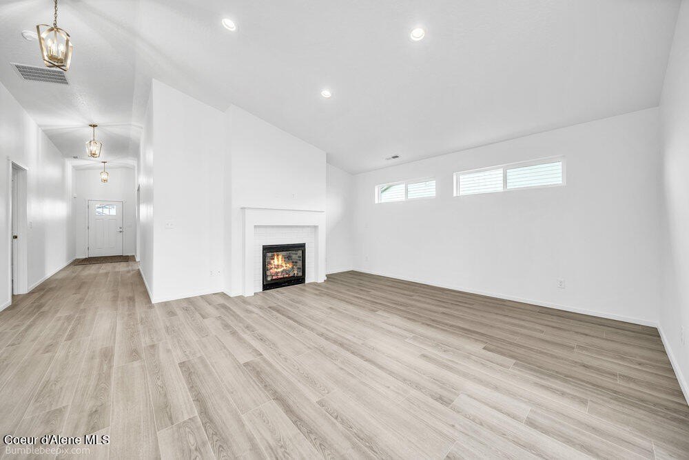 Post Falls, Idaho, 83854, United States, 3 Bedrooms Bedrooms, ,2 BathroomsBathrooms,Residential,Forsale,1984587