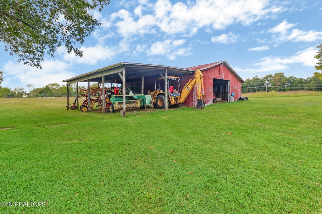 Crossville, Tennessee, 38555, United States, 3 Bedrooms Bedrooms, ,2 BathroomsBathrooms,Residential,Forsale,1952854