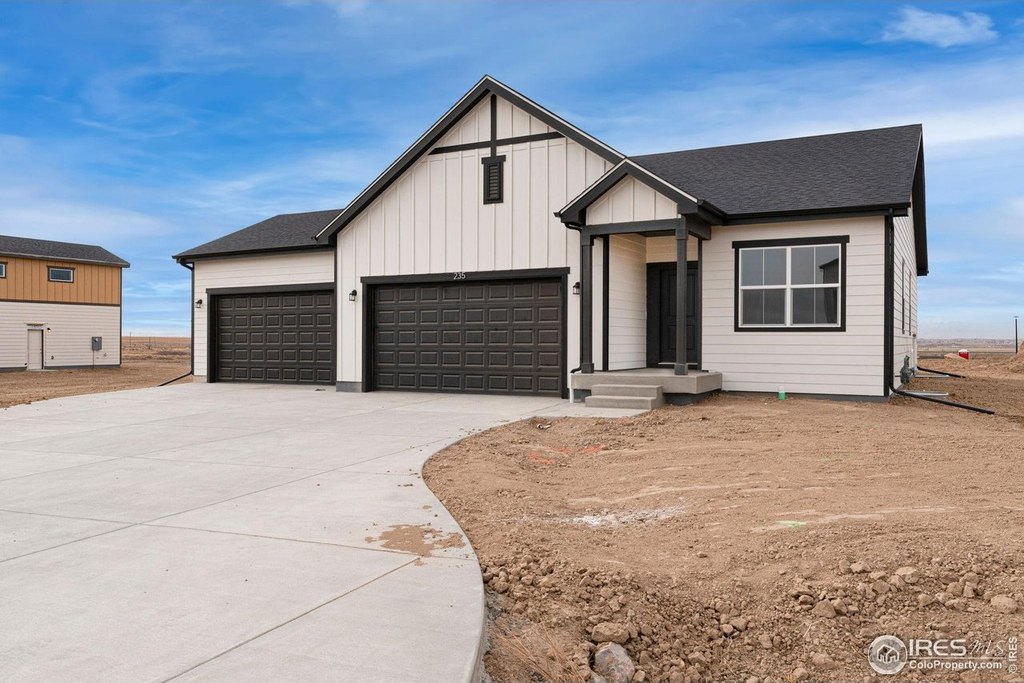 Hudson, Colorado, 80642, United States, 3 Bedrooms Bedrooms, ,2 BathroomsBathrooms,Residential,Forsale,2004219