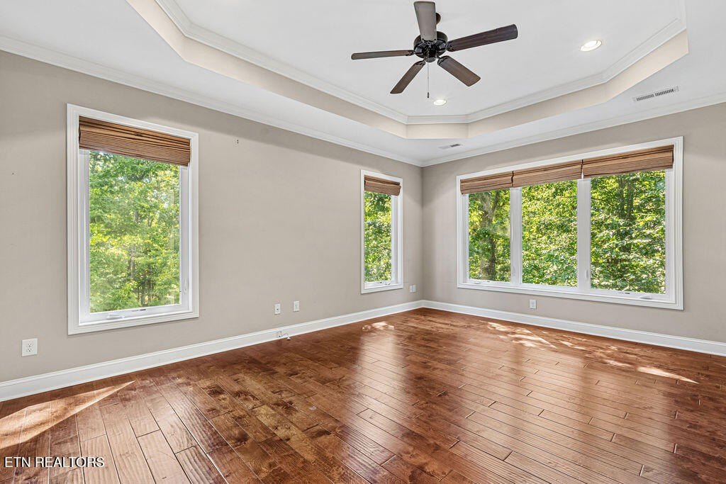 Loudon, Tennessee, 37774, United States, 3 Bedrooms Bedrooms, ,3.5 BathroomsBathrooms,Residential,Forsale,1960210