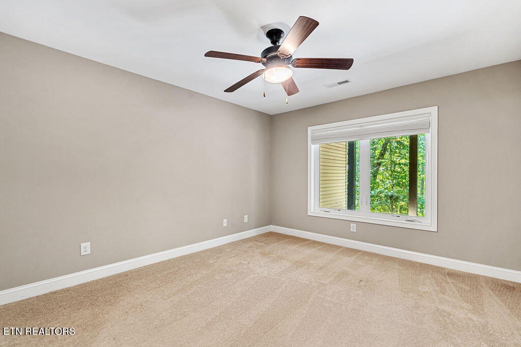 Loudon, Tennessee, 37774, United States, 3 Bedrooms Bedrooms, ,3.5 BathroomsBathrooms,Residential,Forsale,1960210