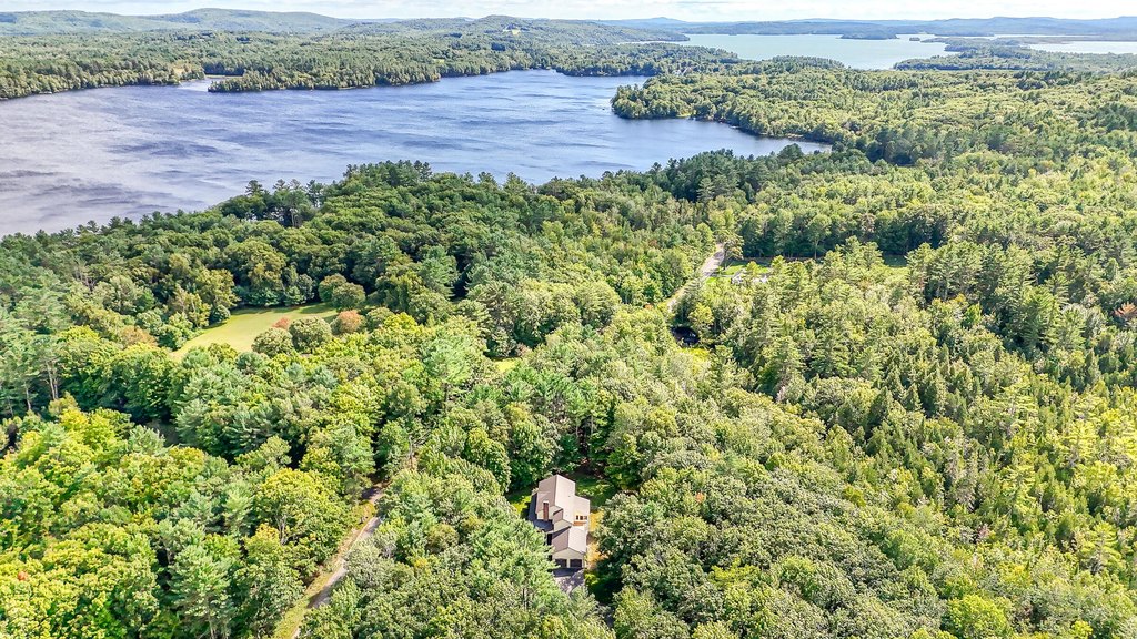 Wayne, Maine, 04284, United States, 4 Bedrooms Bedrooms, ,3 BathroomsBathrooms,Residential,Forsale,2004722