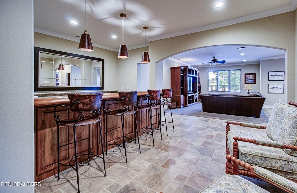 Vonore, Tennessee, 37885, United States, 4 Bedrooms Bedrooms, ,4.5 BathroomsBathrooms,Residential,Forsale,1960237