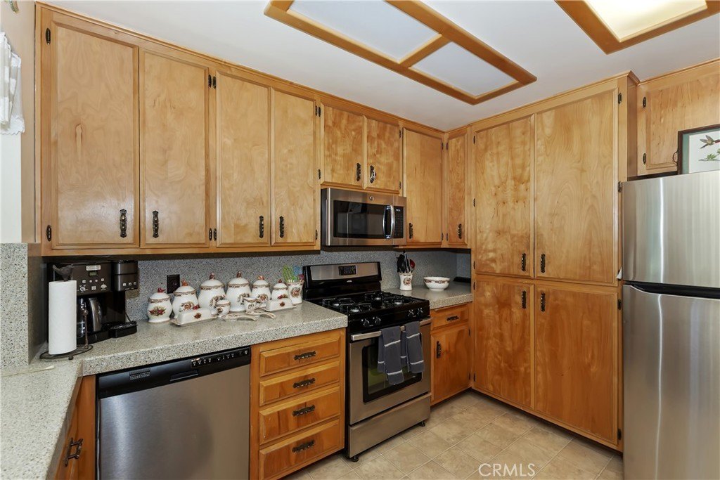 Lake Arrowhead, California, 92352, United States, 3 Bedrooms Bedrooms, ,3 BathroomsBathrooms,Residential,Forsale,1968496