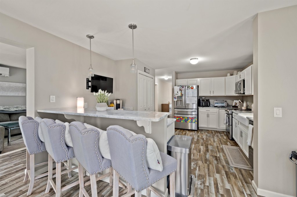 Gilford, New Hampshire, 03249, United States, 4 Bedrooms Bedrooms, ,2.5 BathroomsBathrooms,Residential,Forsale,2004032