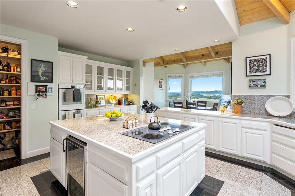 Paso Robles, California, 93446, United States, 6 Bedrooms Bedrooms, ,4.5 BathroomsBathrooms,Residential,Forsale,2009028