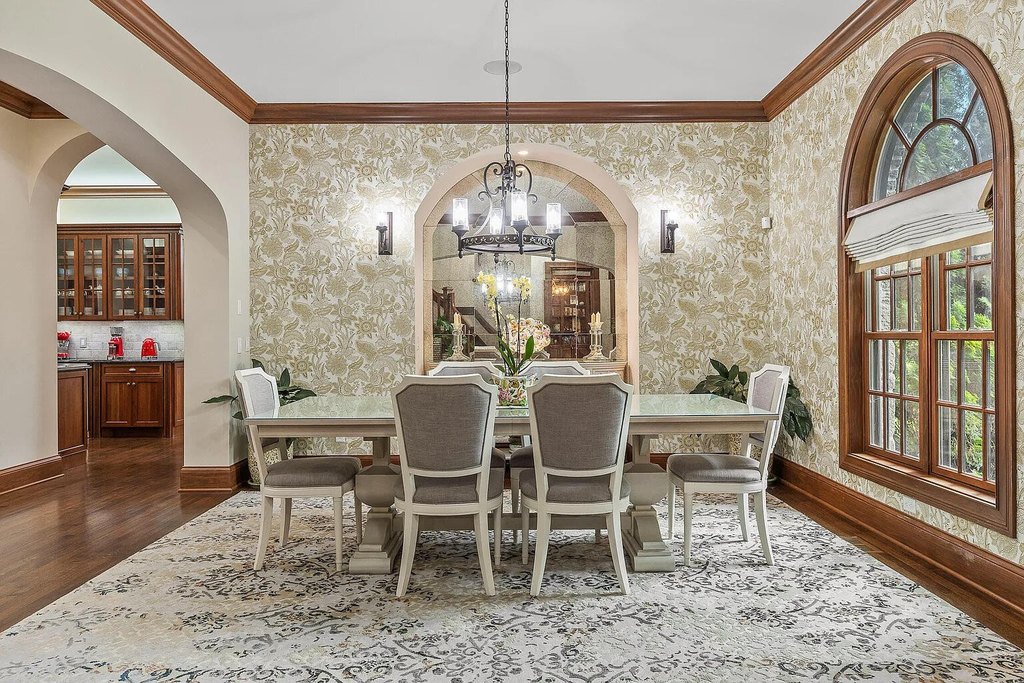 Signal Mountain, Tennessee, 37377, United States, 6 Bedrooms Bedrooms, ,6.5 BathroomsBathrooms,Residential,Forsale,1922158