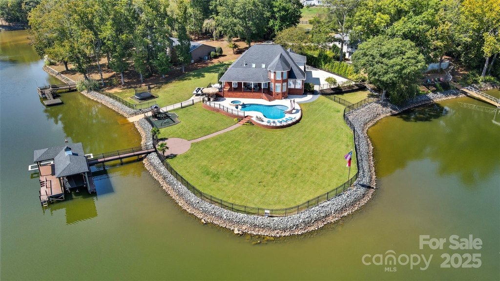 Belmont, North Carolina, 28012, United States, 3 Bedrooms Bedrooms, ,3.5 BathroomsBathrooms,Residential,Forsale,1985974