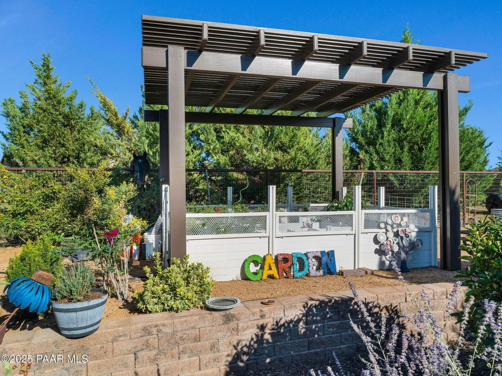 Prescott Valley, Arizona, 86315, United States, 4 Bedrooms Bedrooms, ,2 BathroomsBathrooms,Residential,Forsale,1968229