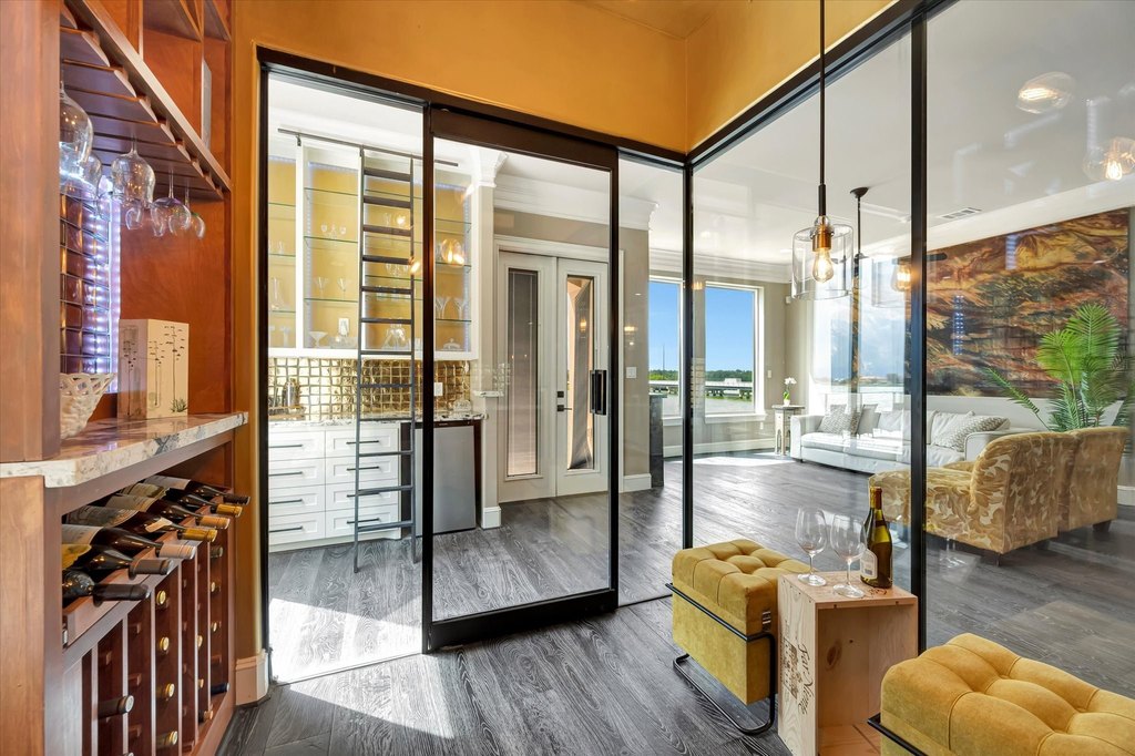 Seabrook, Texas, 77586, United States, 5 Bedrooms Bedrooms, ,4 BathroomsBathrooms,Residential,Forsale,1954136