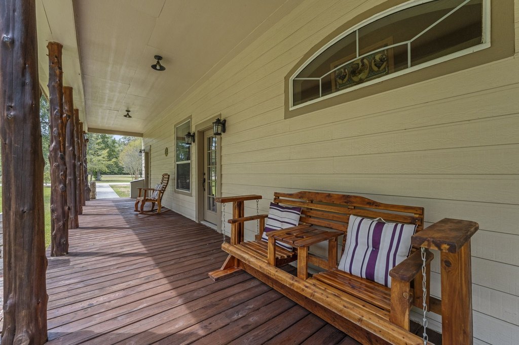 Montgomery, Texas, 77316, United States, 5 Bedrooms Bedrooms, ,3 BathroomsBathrooms,Residential,Forsale,1973417