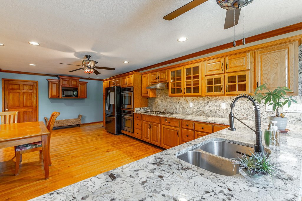 Ringgold, Georgia, 30736, United States, 5 Bedrooms Bedrooms, ,3.5 BathroomsBathrooms,Residential,Forsale,2009483