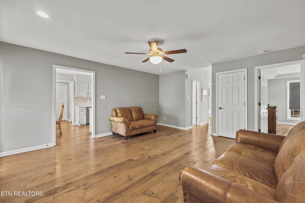 Maryville, Tennessee, 37801, United States, 3 Bedrooms Bedrooms, ,2.5 BathroomsBathrooms,Residential,Forsale,1910242