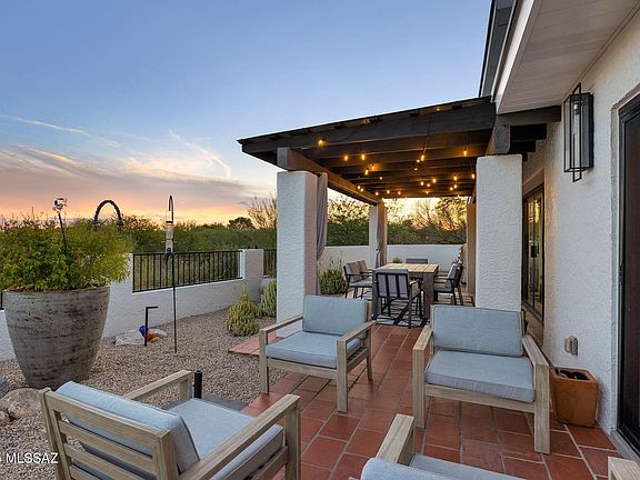 Tucson, California, 85718, United States, 3 Bedrooms Bedrooms, ,2 BathroomsBathrooms,Residential,Forsale,1963519