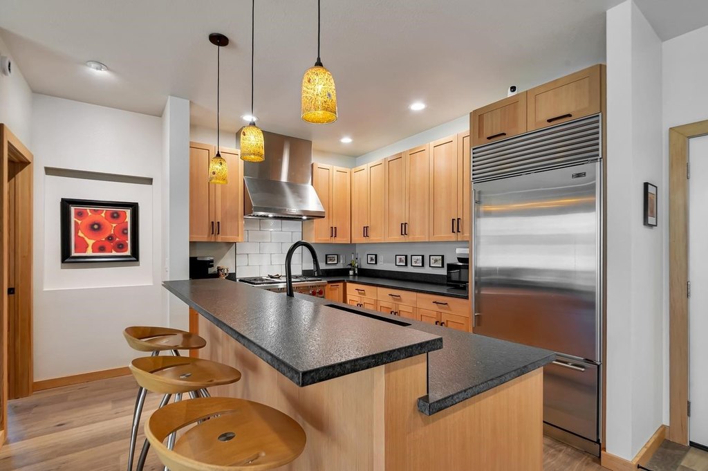 Custer, South Dakota, 57730, United States, 2 Bedrooms Bedrooms, ,2 BathroomsBathrooms,Residential,Forsale,1962260