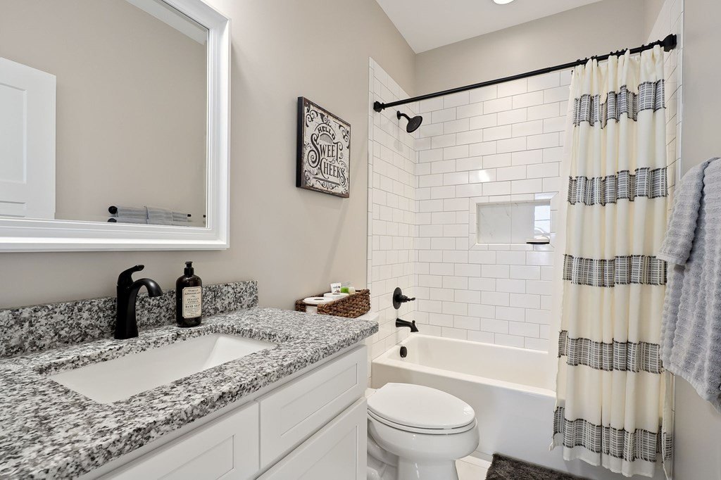 Cookeville, Tennessee, 38501, United States, 3 Bedrooms Bedrooms, ,2.5 BathroomsBathrooms,Residential,Forsale,1996610