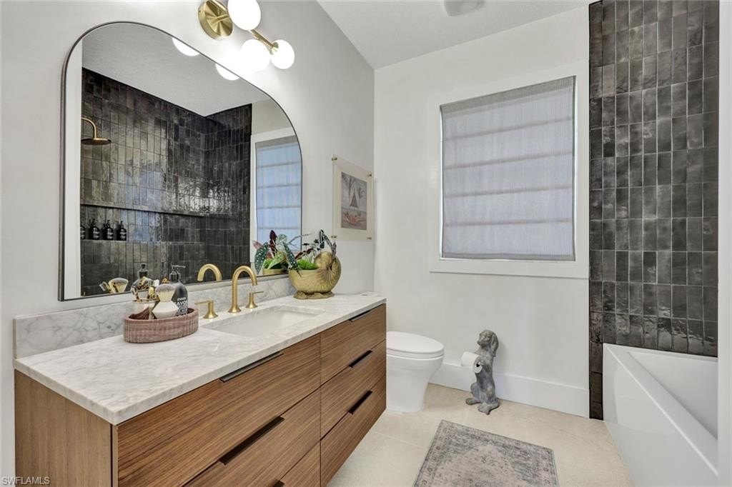 NAPLES, Florida, 34110, United States, 3 Bedrooms Bedrooms, ,2 BathroomsBathrooms,Residential,Forsale,1971921