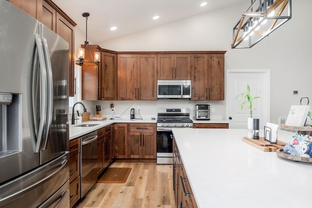 COOKEVILLE, Tennessee, 38501, United States, 3 Bedrooms Bedrooms, ,3 BathroomsBathrooms,Residential,Forsale,1952670