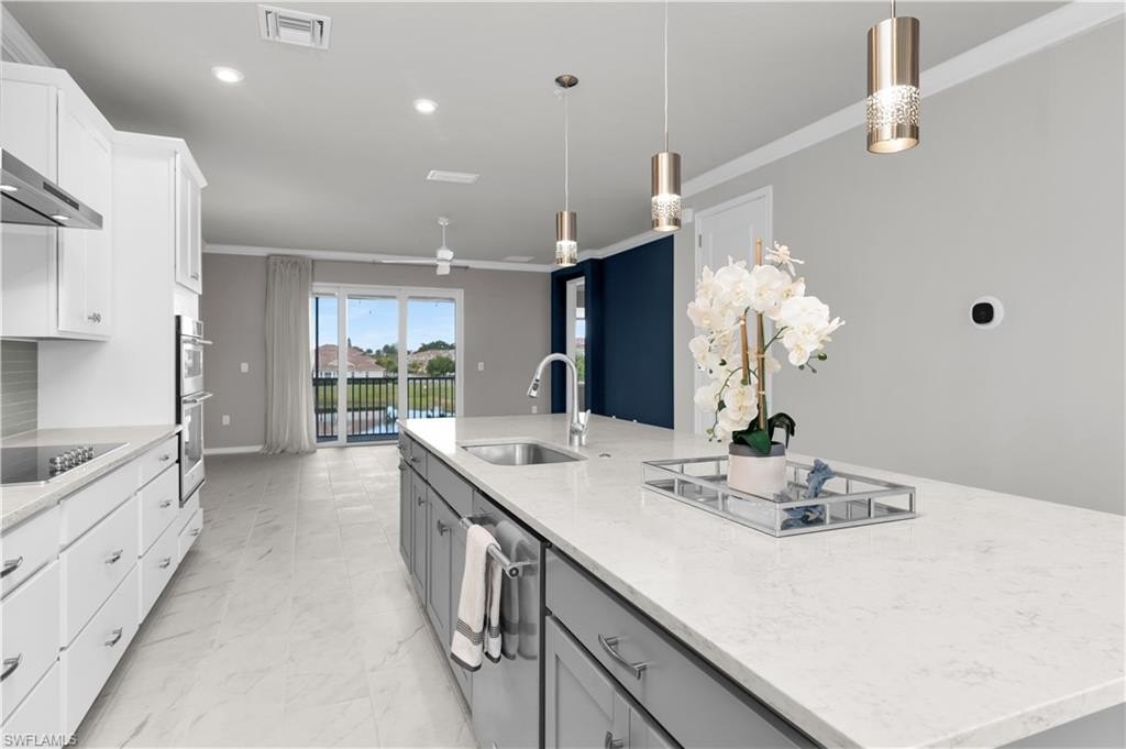 NAPLES, Florida, 34112, United States, 2 Bedrooms Bedrooms, ,2 BathroomsBathrooms,Residential,Forsale,1971923