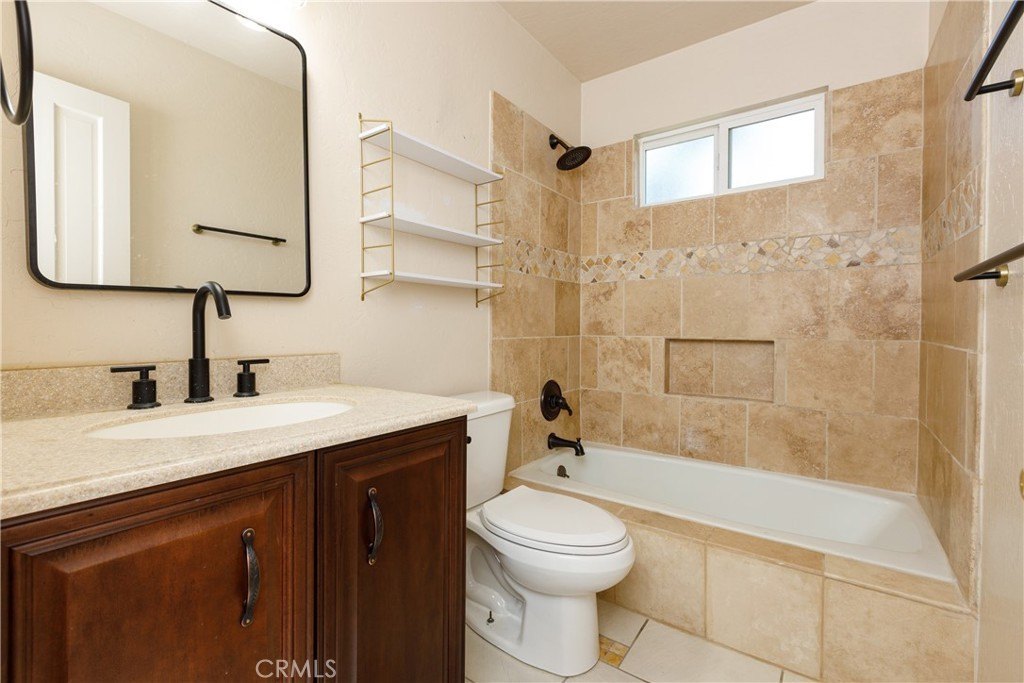 Crestline, California, 92325, United States, 5 Bedrooms Bedrooms, ,4 BathroomsBathrooms,Residential,Forsale,1971046