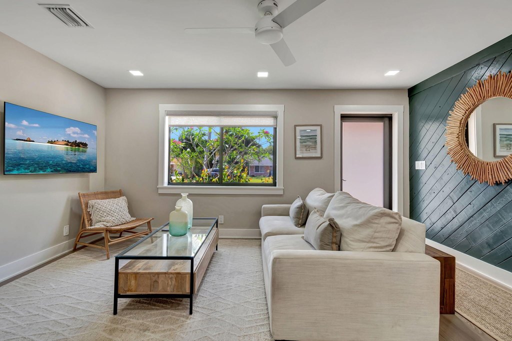 Boynton Beach, Florida, 33435, United States, 5 Bedrooms Bedrooms, ,3 BathroomsBathrooms,Residential,Forsale,1969906